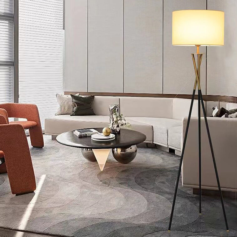 Nordic-style tripod floor lamp in iron and wood – Combination of iron and wood